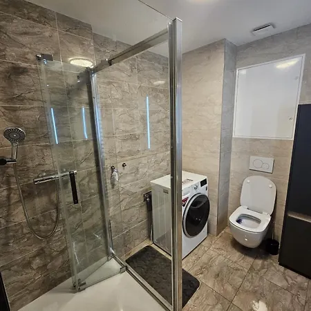 Moderny 1 Izbovy V Ruzinove Apartman *